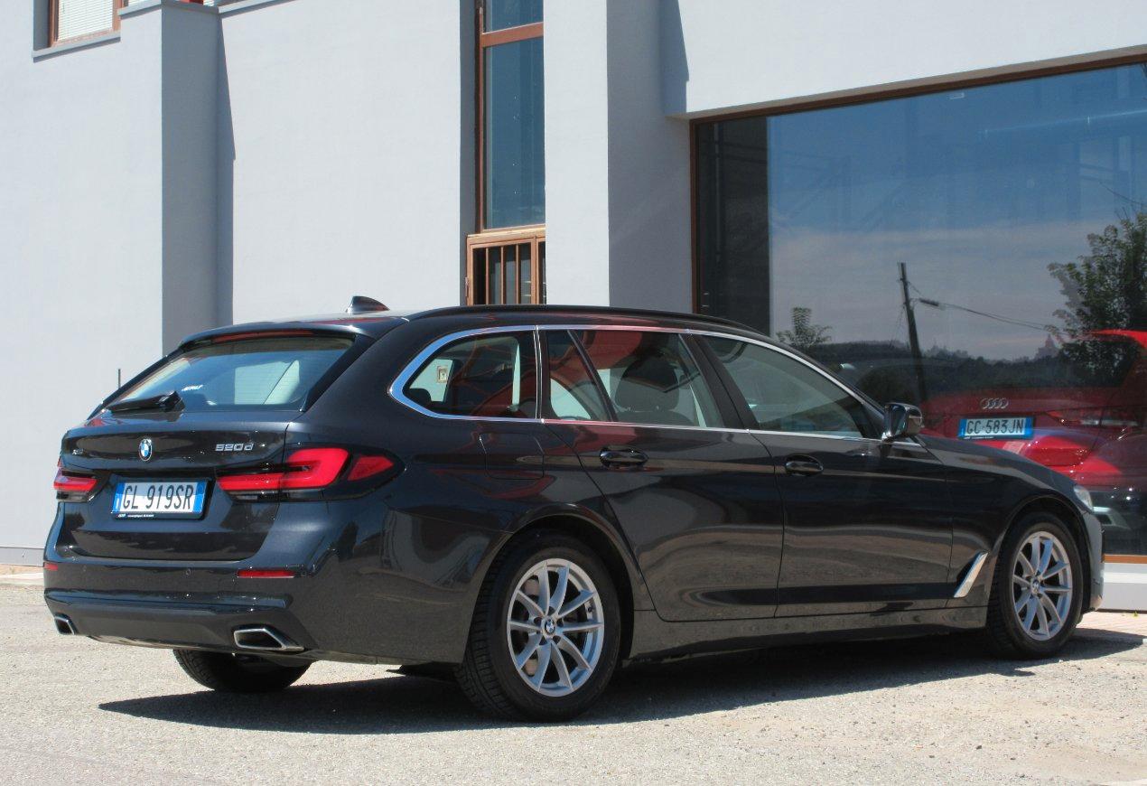 BMW 520 d Touring mhev 48V xdrive Business auto