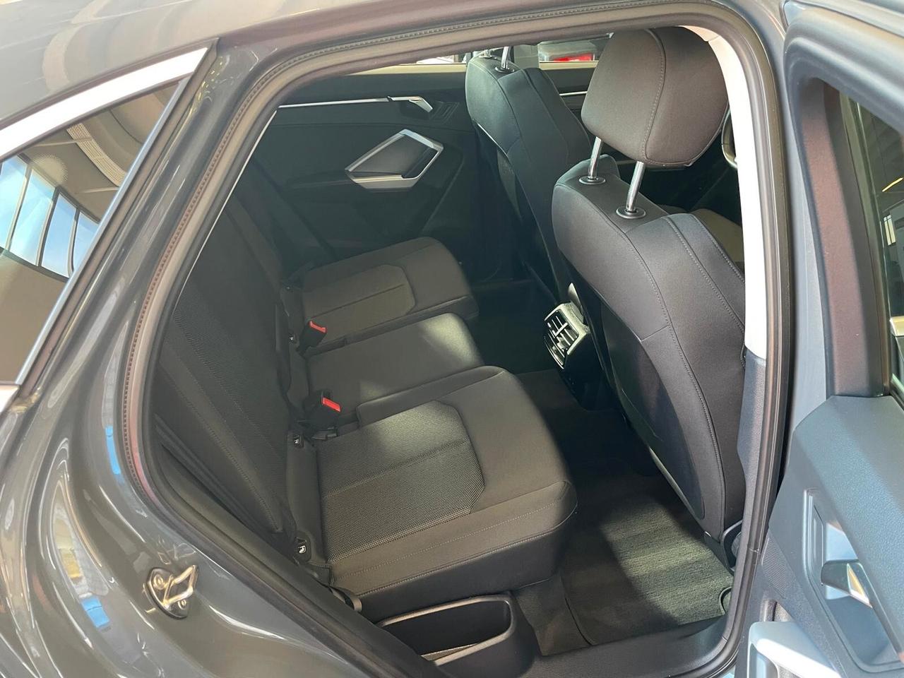 Audi Q3 SPB 35 TDI S tronic Business Plus