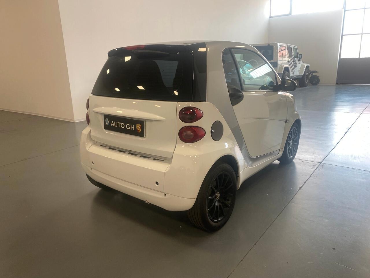 Smart ForTwo 1000 52 kW coupé passion