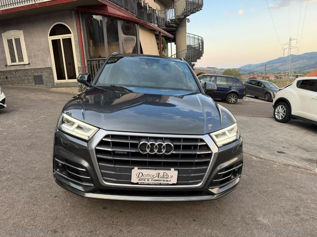AUDI Q5 40 TDI quattro S tronic S line plus