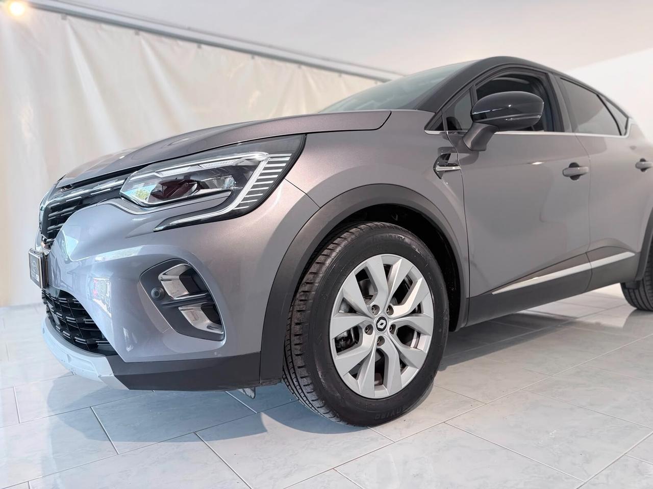 RENAULT CAPTUR FULL HYBRID AUTOMATICA