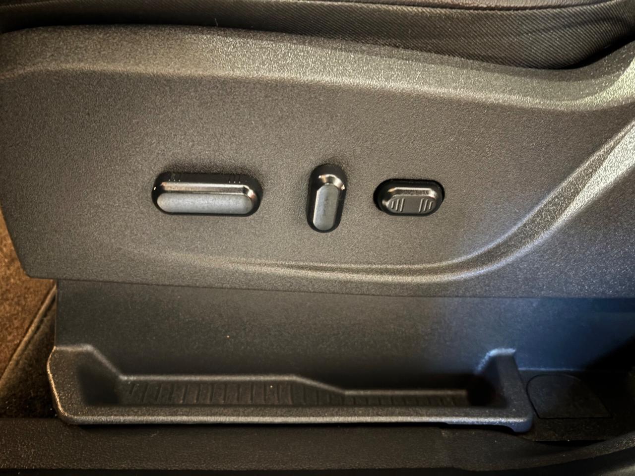 Ford Kuga 2.0 TDCI 4WD AUTOMATICA Titanium