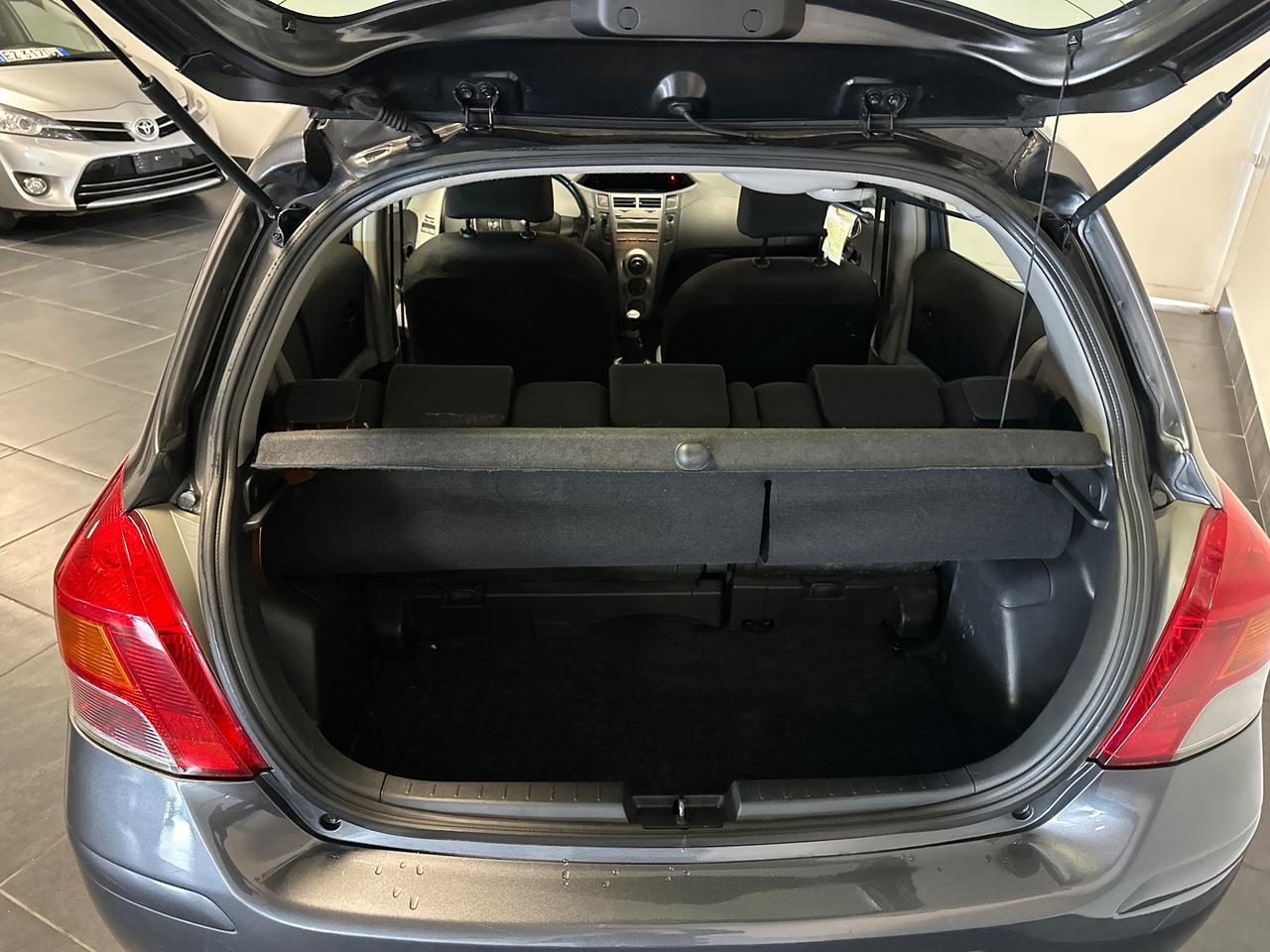 TOYOTA YARIS 1.0 NEOPATENTATI 69CV GARANZIA