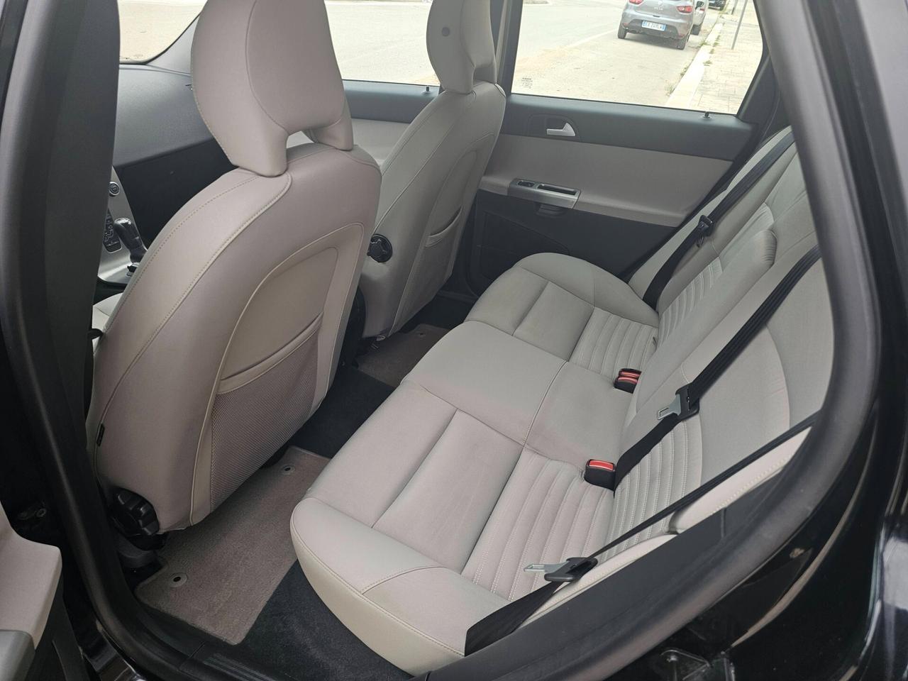 VOLVO V50 SW 2.0D 136CV MOMENTUM FULL