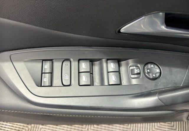 PEUGEOT 308 BlueHDi 130 S&S EAT8 Allure N1 Autocarro