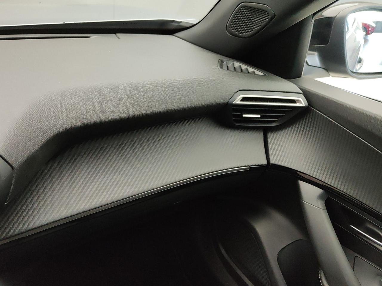 PEUGEOT 2008 II 2023 1.2 PURETECH 100CV ALLURE