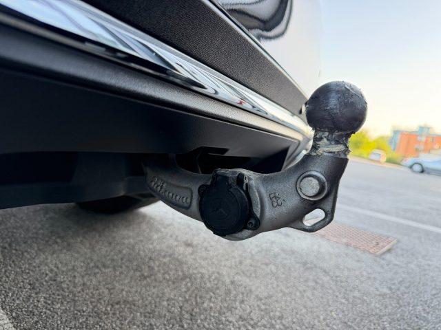 MERCEDES-BENZ GLC 220 d 4Matic Premium GANCIO TRAINO