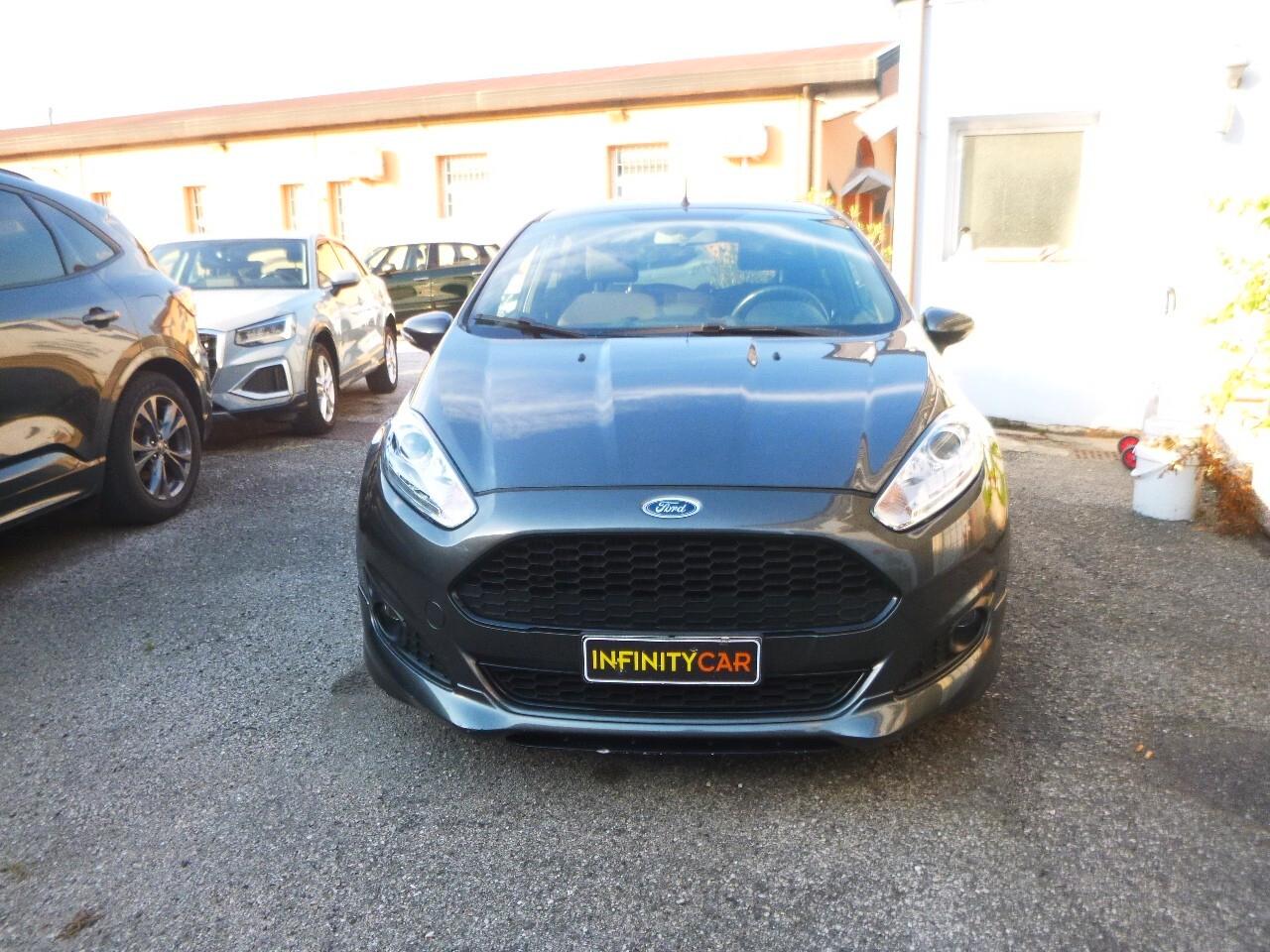 Ford Fiesta 1.5 TDCi 75CV 5 porte ST-Line NEOPATENTATI