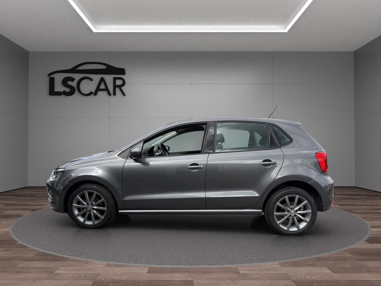 Volkswagen Polo 5 Porte Polo 5p 1.4 tdi 90cv - Unipro - Garanzia - Promo Finanziamento - Schermo