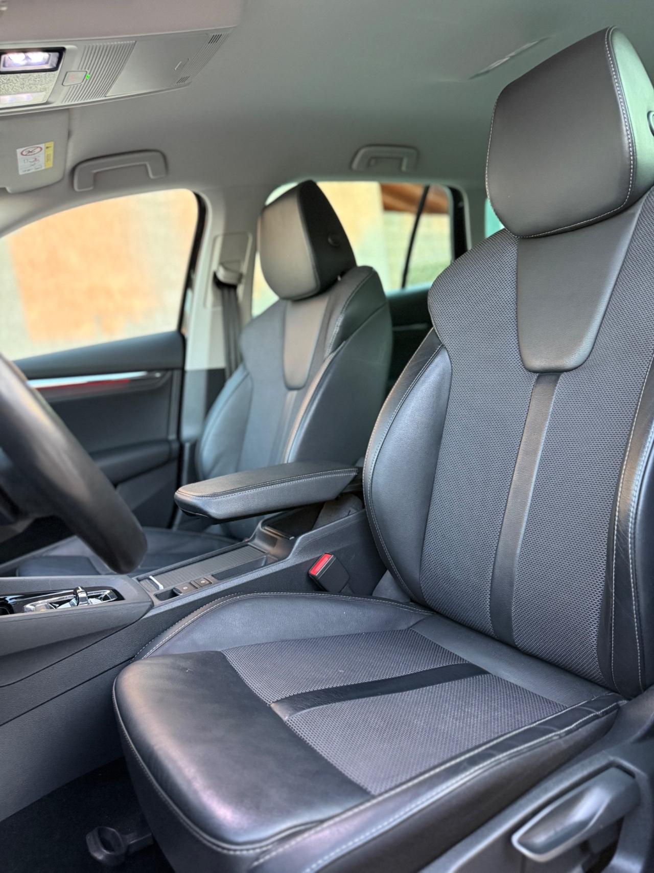 Skoda Octavia 2.0 TDI SCR 150 CV DSG Wagon Executive IVA ESPOSTA