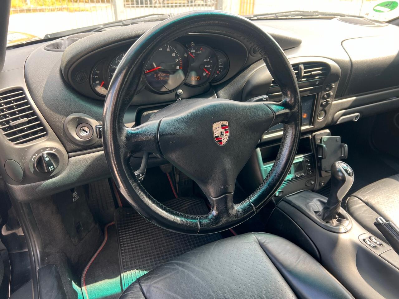 Porsche 996 CARRERA 4 MANUALE