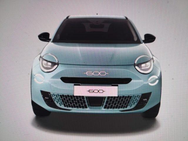 FIAT 600 1.2 Icon 100cv KM0