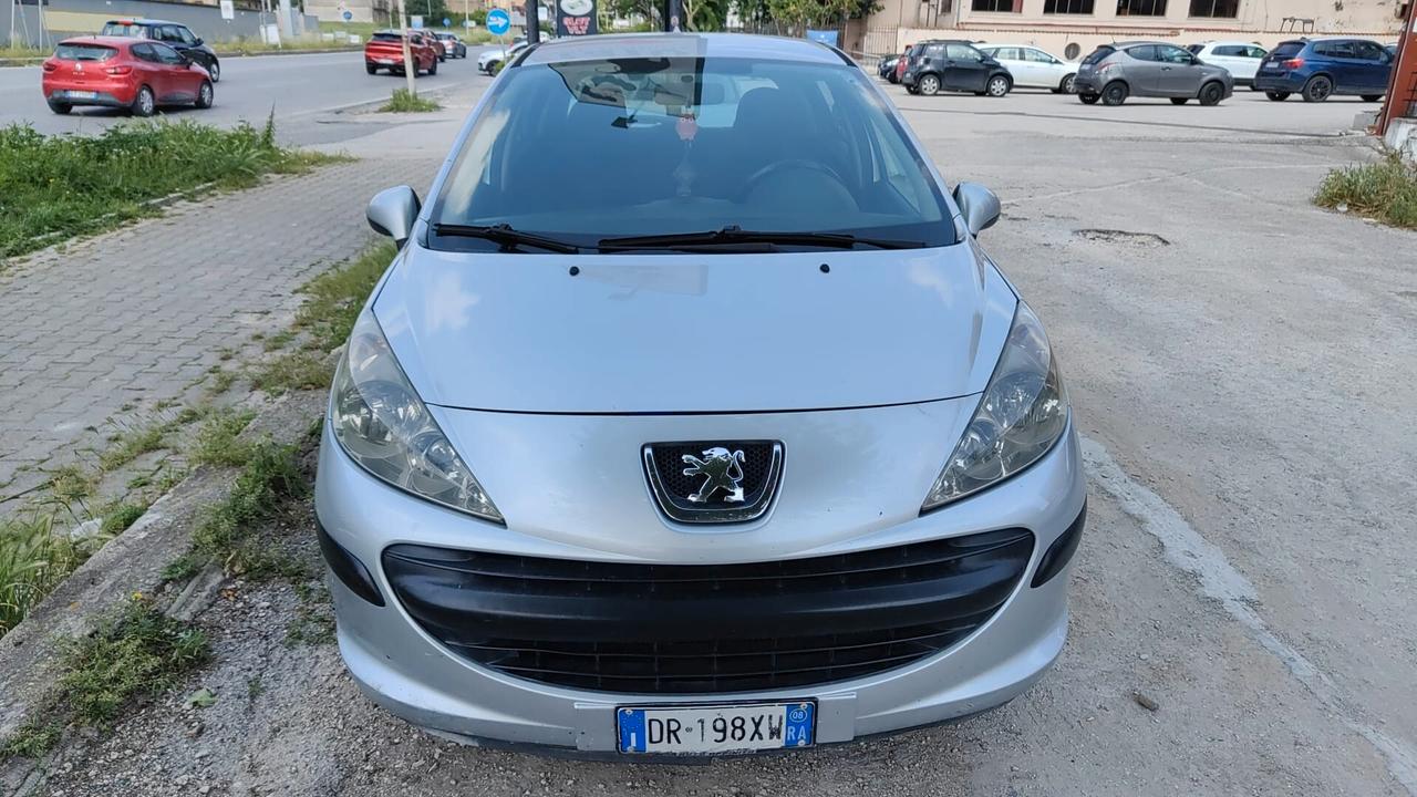 Peugeot 207 1.4 8V 75CV 5p. Energie Sport ECO GPL