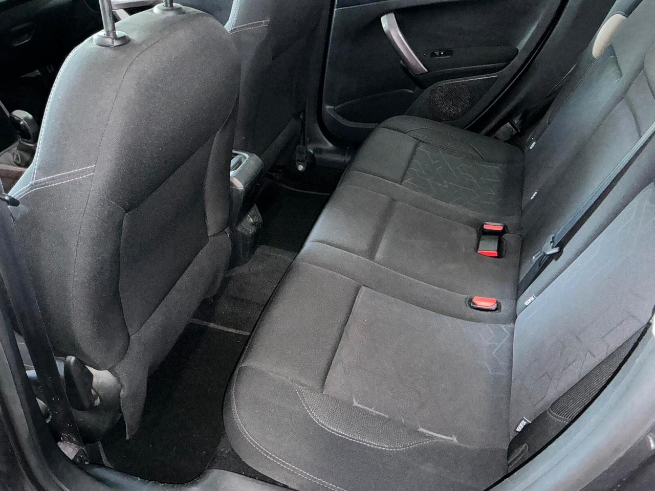 Peugeot 2008 PureTech 82 ETG5 S&S Allure 2015