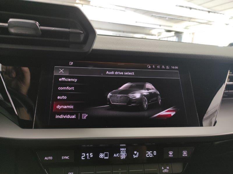 AUDI A3 4ª serie - A3 SPB 40 TFSI e S tronic Business