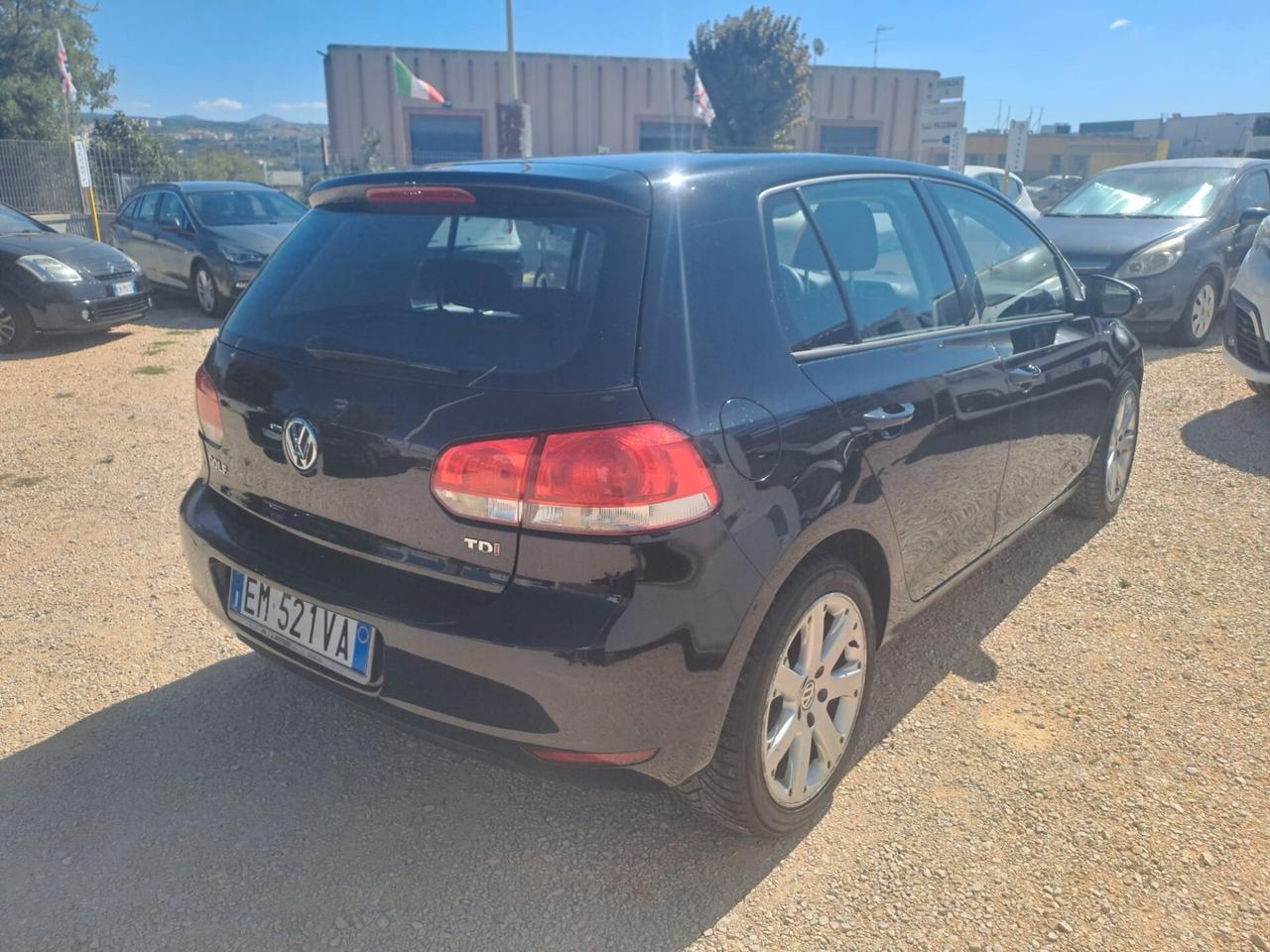 VOLKSWAGEN GOLF VI 1600 TDI