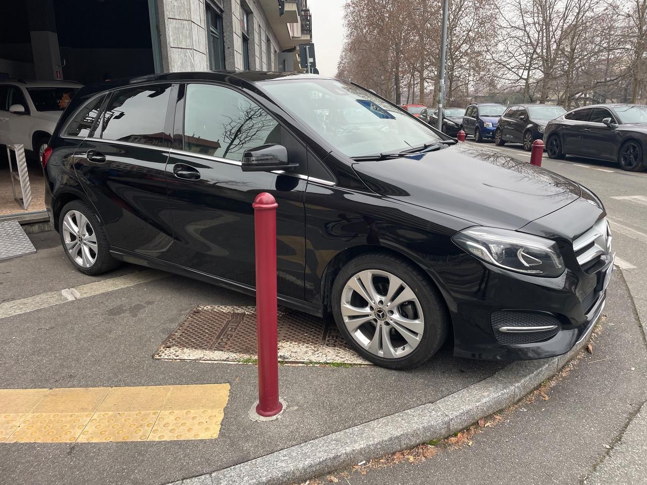 Mercedes-benz B 180 d Automatic Premium/GARANZIA