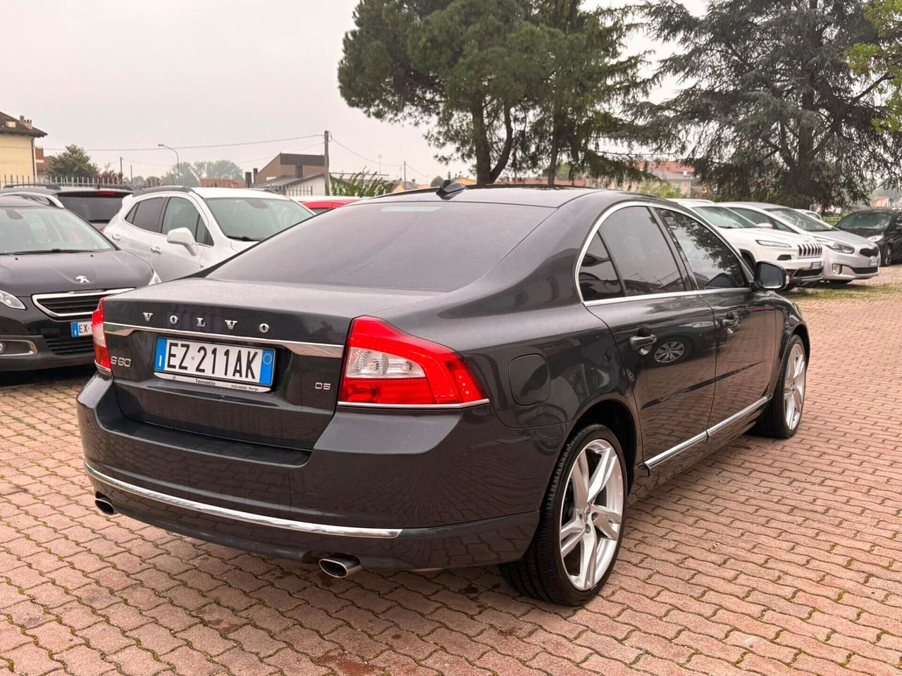 Volvo S80 2.4 D5 205 CV Geartronic Momentum