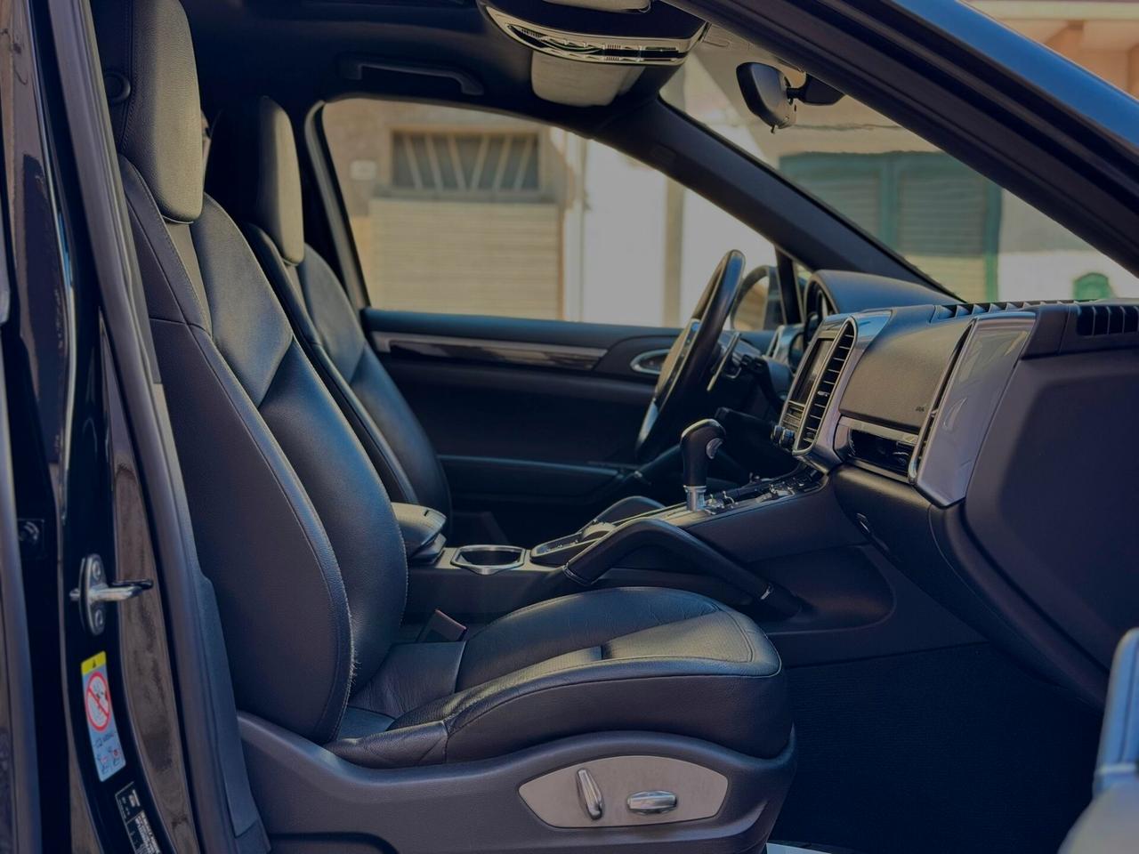 PORSCHE CAYENNE 3.0 V6 TDI 245HP MULTITRONIC- 2012