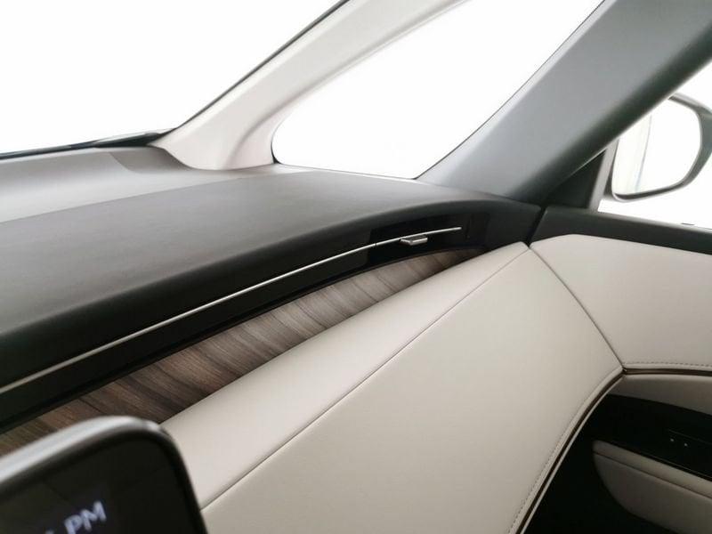 Lexus UX LMPV LM 3.5H 4WD 4P LUXURY S MY24