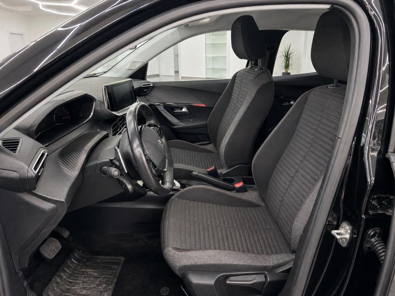 Peugeot 2008 PureTech 130 S&S EAT8 Allure