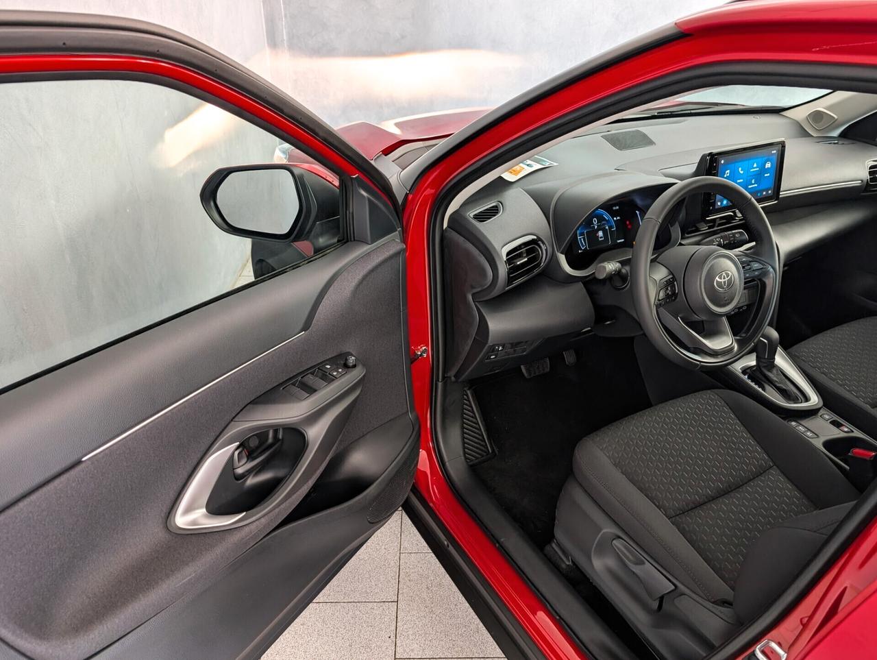 TOYOTA YARIS CROSS 1.5 HYBRID 116 CV ACTIVE KM0