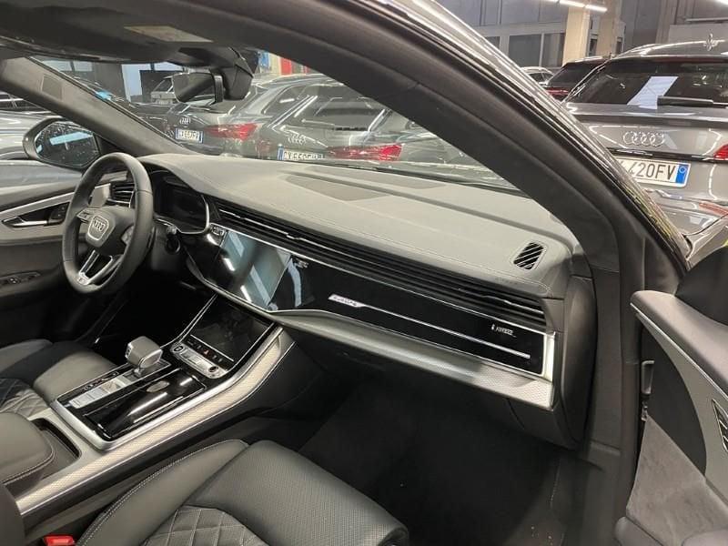 Audi Q8 50 TDI 210kW quattro tip. S Line Edition