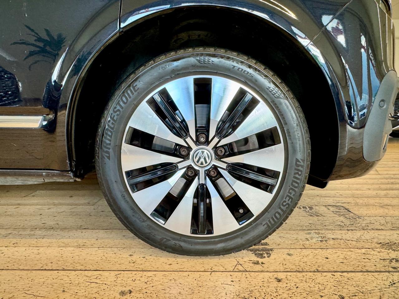 Volkswagen Multivan CRUISE - SOLO 86.000 KM 7POSTI