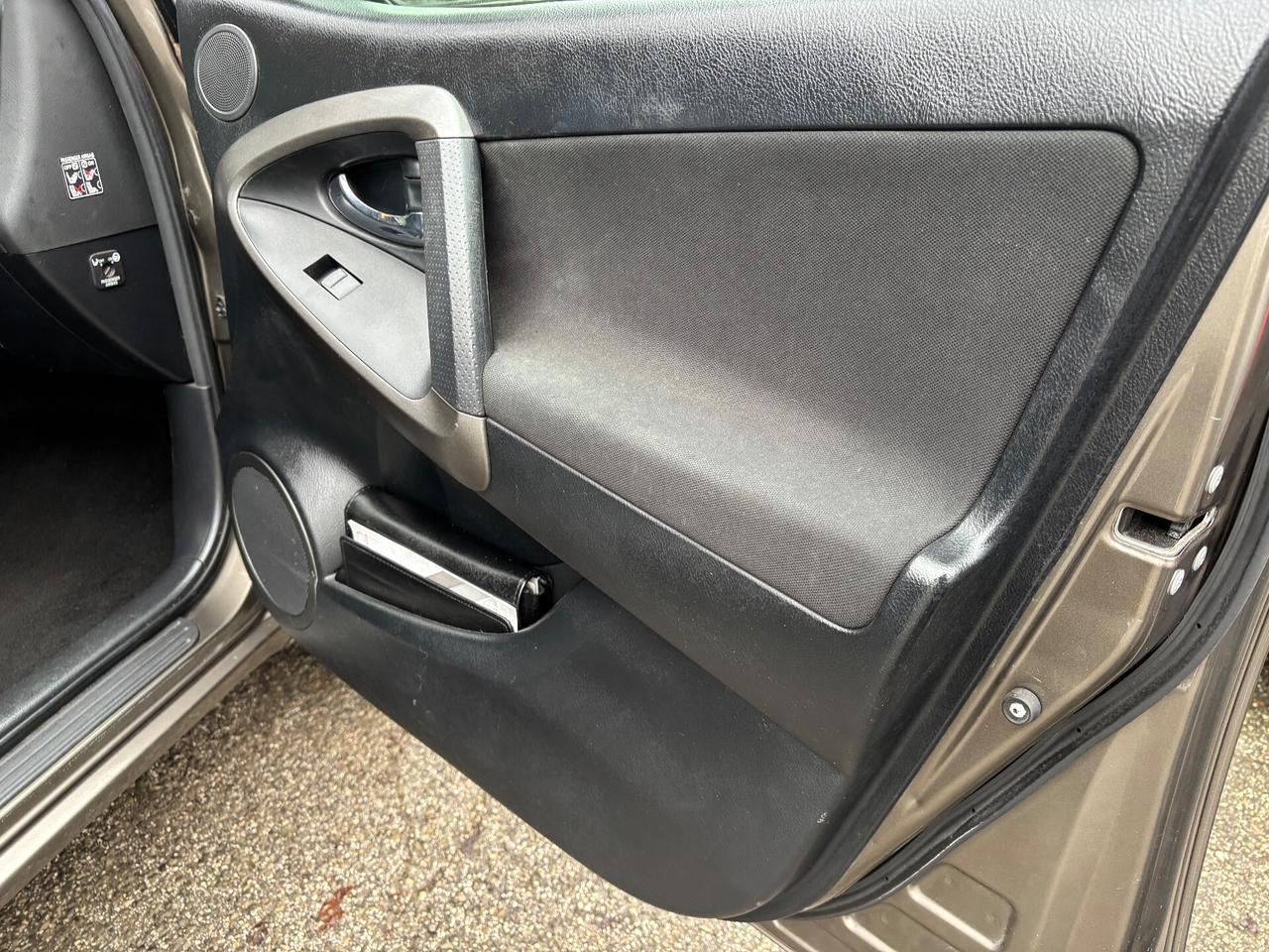 Toyota RAV 4 - 2.2 D-4D 150 CV