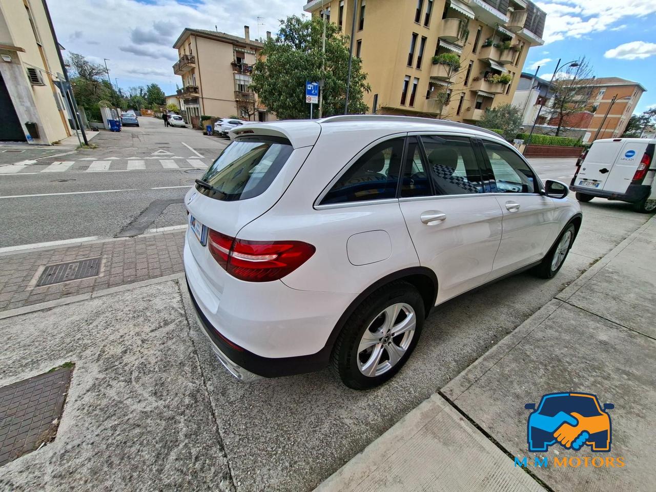 Mercedes-Benz GLC 220 D 4 MATIC premium + tetto apribile