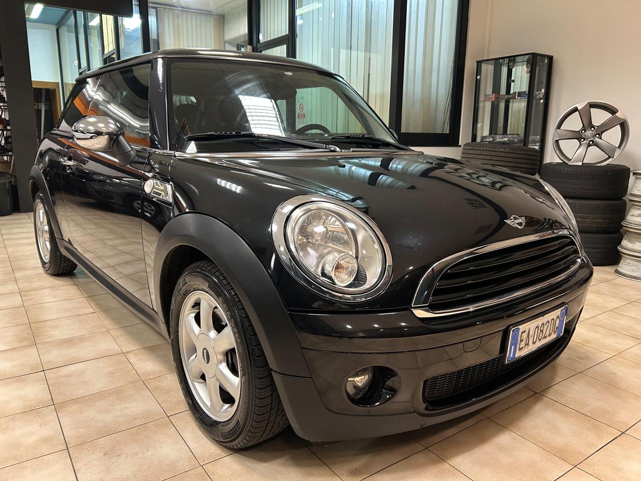 Mini One - 2009 1.4 16V 75 CV 153.000 KM