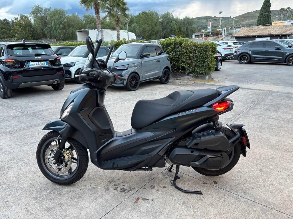 Piaggio Beverly 400 2022/ solo 9.000 Km Tua a soli 49 Euro al mese