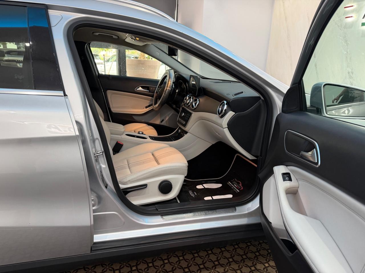 Mercedes-benz GLA 200 d Automatic Premium