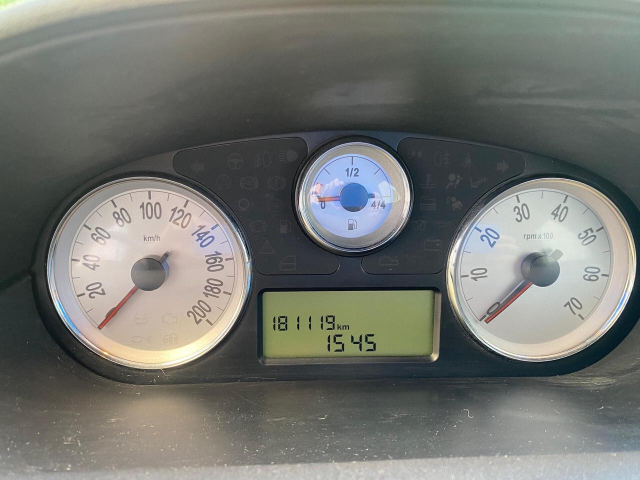 Lancia Ypsilon 1.3 MJT 16V 95 CV 5 porte S&S Silver