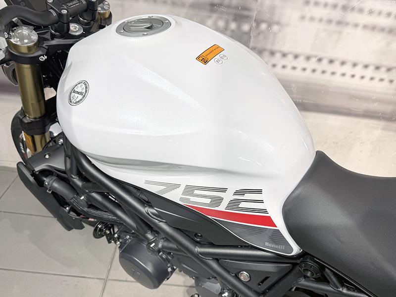 Benelli 752 S