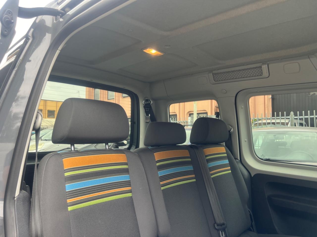 Volkswagen Caddy 1.2 TSI 86 CV 5p. Trendline 7 posti