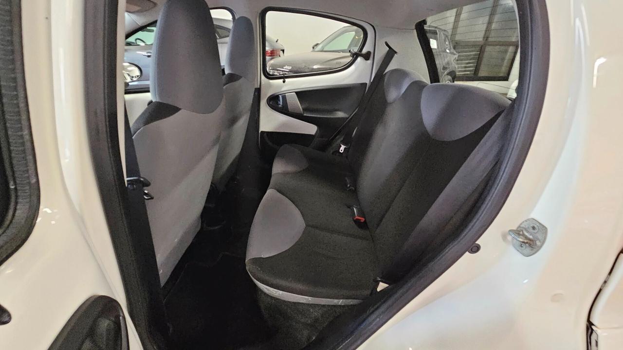 Peugeot 107 1.0 68CV 5p. --OK PER NEOPATENTATI--