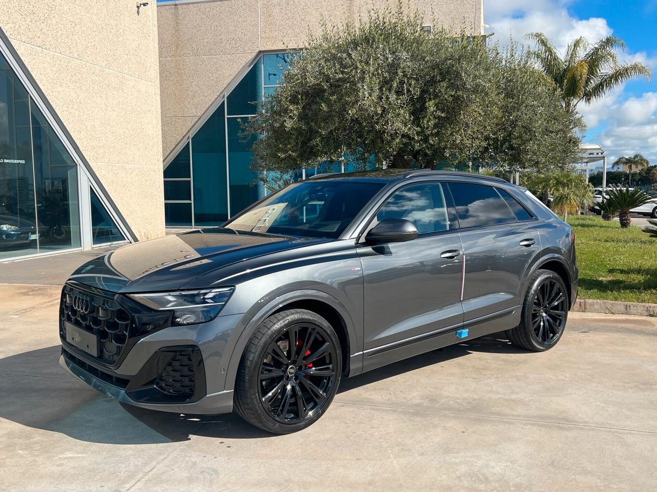 Audi Q8 SUV TDI quattro 210 kW tiptronic S line edition - possibilità noleggio no scoring