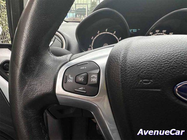 FORD Fiesta 5 porte IMPIANTO GPL DELLA CASA MADRE BEN TENUTA!!