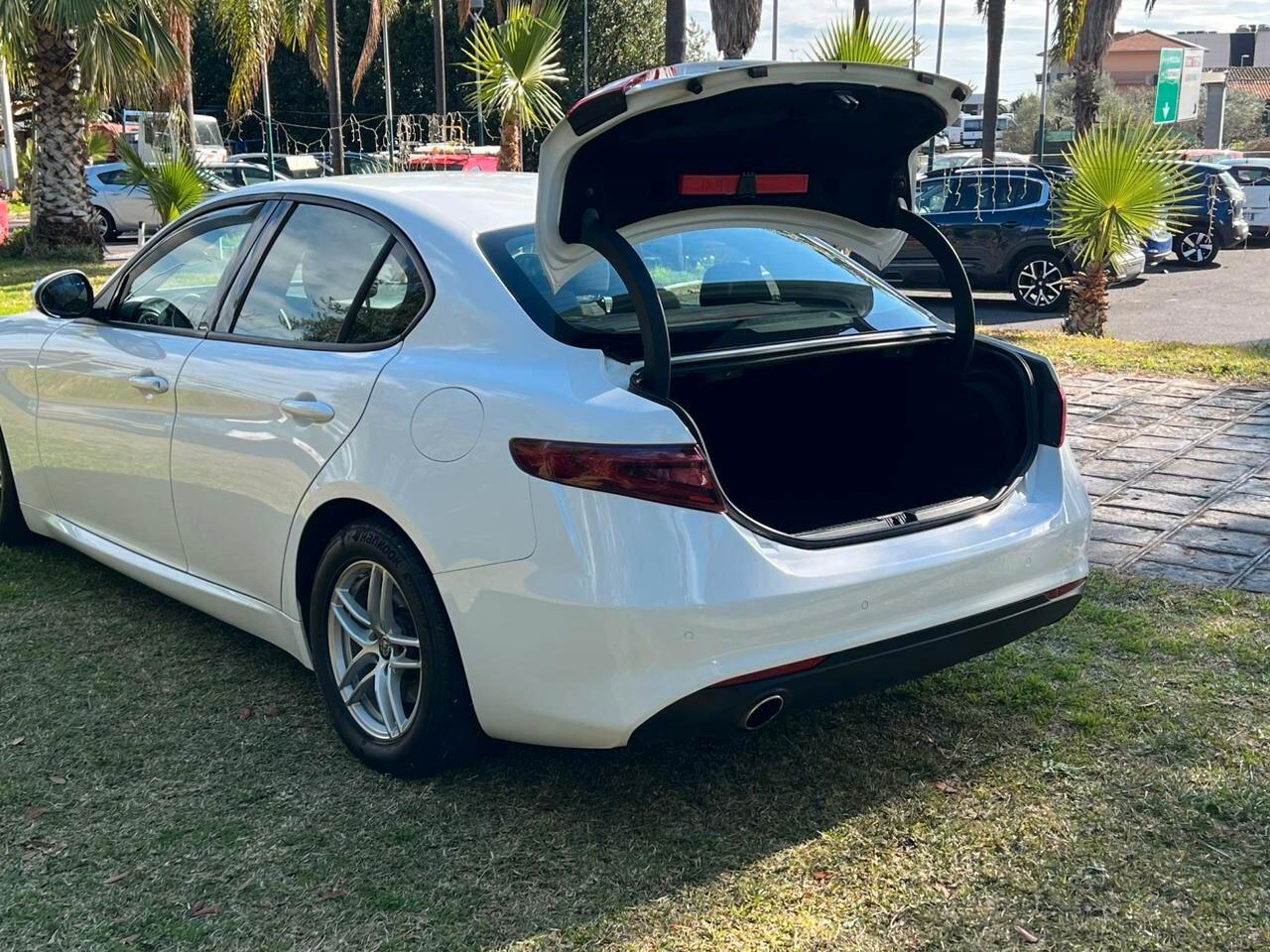 Alfa Romeo Giulia 2.2 Turbodiesel 160 CV AT8 Business