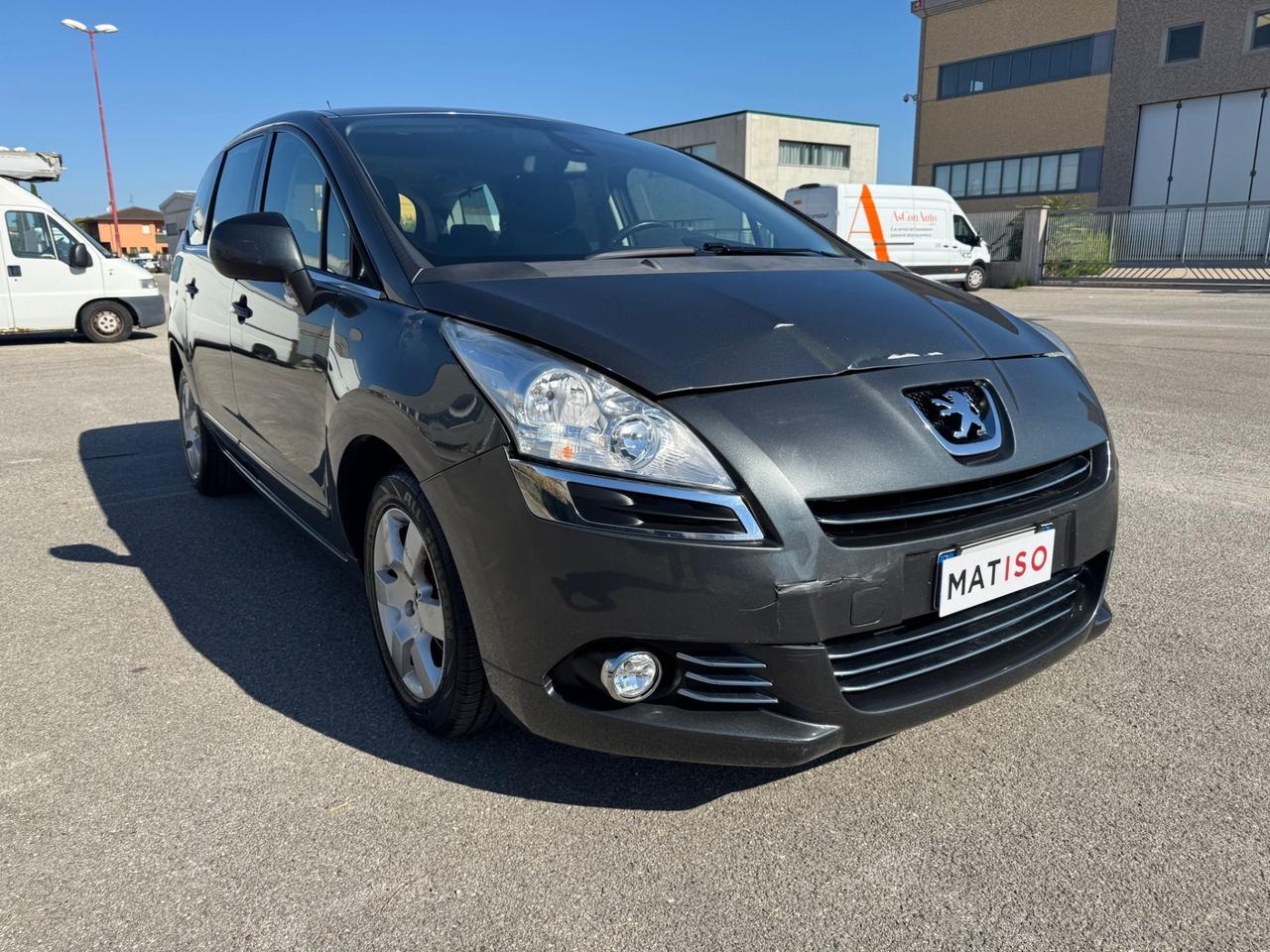 Peugeot 5008 1.6 HDi 112CV Business. 7 posti