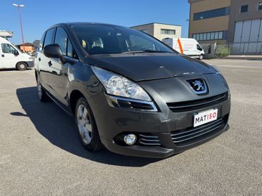 Peugeot 5008 1.6 HDi 112CV Business. 7 posti