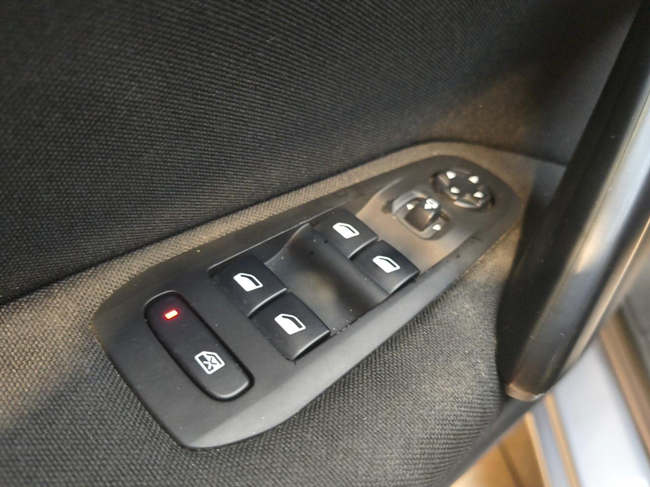 Peugeot 308 BlueHDi 120 S&S EAT6 SW Allure