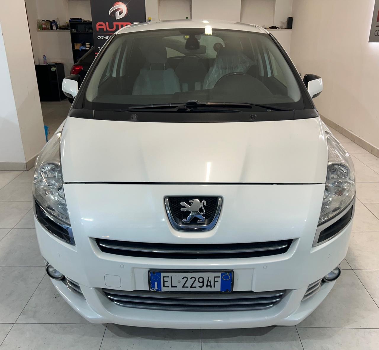 Peugeot 5008 2.0 HDi 120 kw CAMBIO AUTOMATICO