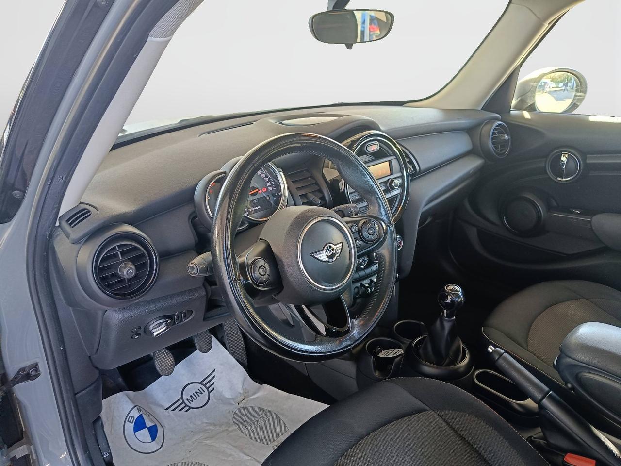 MINI Mini IV F55-F56 2014 - Mini 1.5 One D Boost 5p my18
