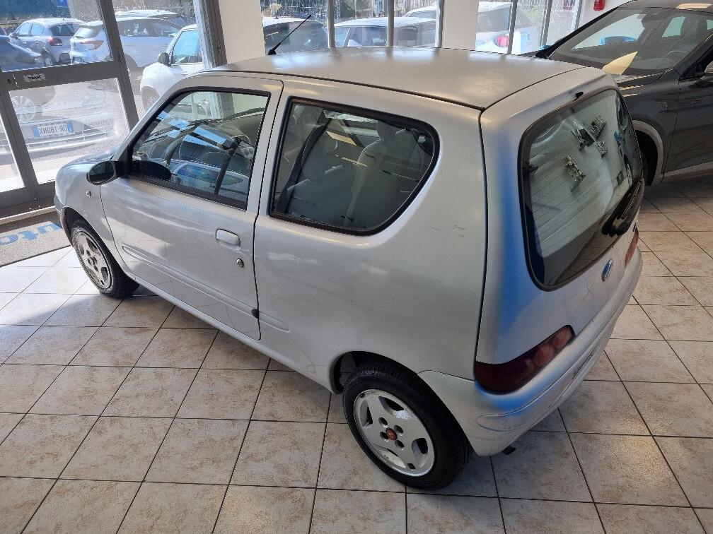 Fiat 600 1.1 Active