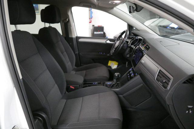 VOLKSWAGEN Touran 1.6 TDI 115 CV DSG Business BlueMotion Tec 7 posti