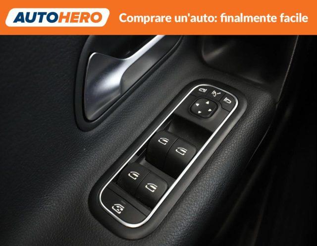 MERCEDES-BENZ A 200 d Automatic Business