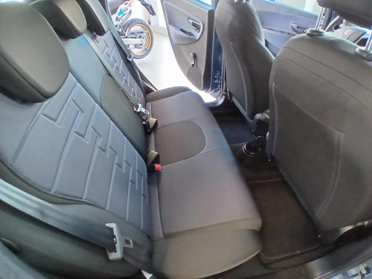 Lancia Ypsilon 1.0 HYBRID 70CV GOLD 2023