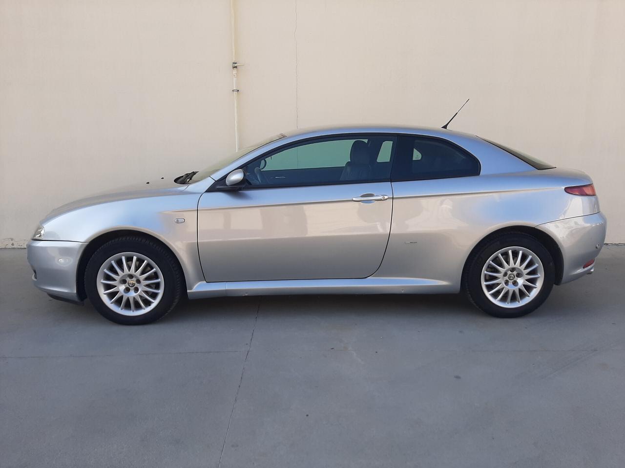 Alfa Romeo GT 1.9 MJT 16V 150cv Luxury